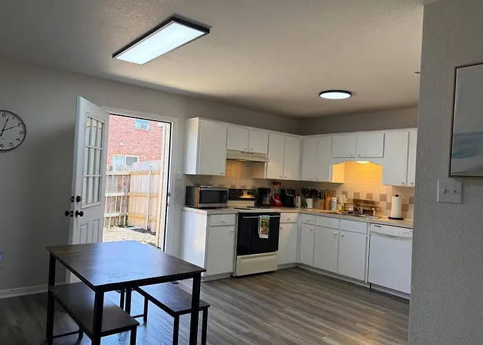 3br Townhouse/fort Cavazos/corporate/travel Nurse Killeen